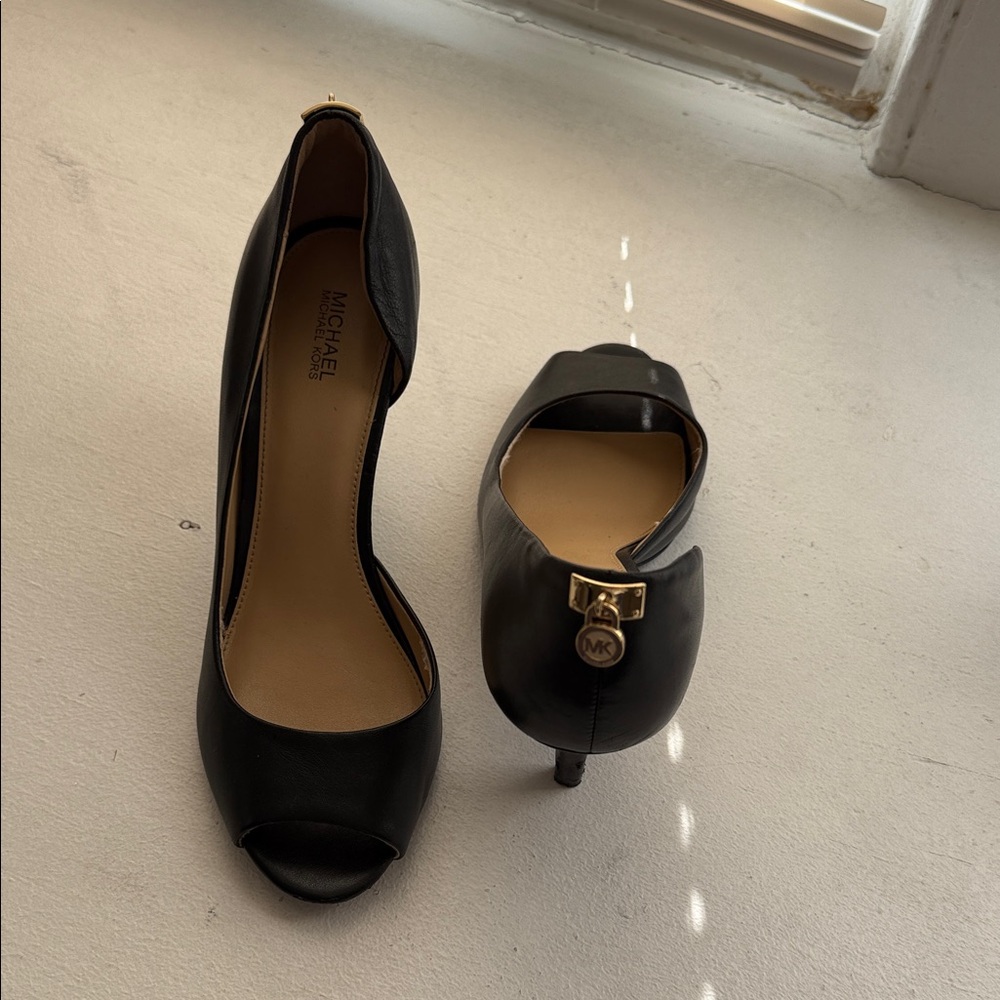 Michael Kors Elegant Black Peep-Toe Heels